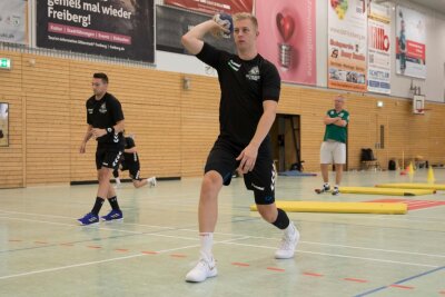 HSG Freiberg: Comeback mit langem Anlauf - Auf einem guten Weg: Nico Bertus, lange verletzter Rückraumspieler, hatte beim Leistungstest der HSG-Handballer vorige Woche mit die besten Werte aller Spieler. 