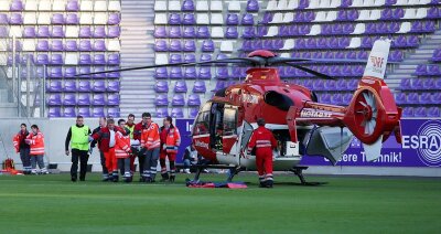 HSV-Fan stürzt im Auer Stadion mehrere Meter tief - 