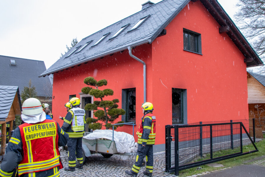 Hund stirbt nach Brand in Thalheim - 