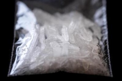 Hunderte Gramm Crystal konfisziert: Polizei nimmt Dealer hoch - 
