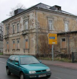 Idee vom Hostel macht die Runde - 
              <p class="artikelinhalt">Die Villa an der Frauensteiner Straße soll Hostel werden.</p>
            