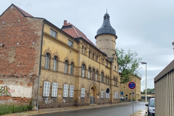 Ideen der OB-Kandidaten fürs Stadtbad - Das imposante Stadtbad in Glauchau wurde Anfang des 20. Jahrhunderts gebaut.
