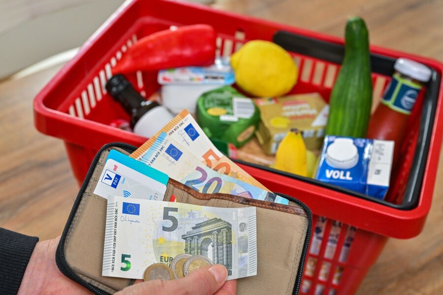Ifo: Mehr Unternehmen wollen Preise steigern - Bei Lebensmitteln planen deutlich weniger Unternehmen Preiserhöhungen.