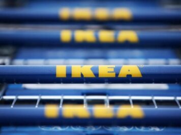 Ikea fordert Schwangere auf: Pinkelt auf diese Katalogseite - 