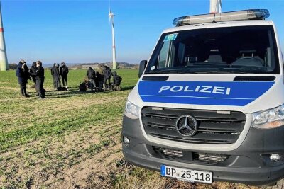 Illegal Menschen eingeschleust: Gericht verhängt sieben Monate auf Bewährung - Wenn Menschen illegal über die Grenze gebracht werden (wie hier nahe der deutsch-polnischen Grenze bei Görlitz), ermittelt die Bundespolizei gegen die mögliche Schleuser. 
