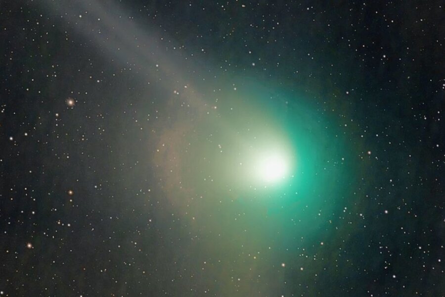 Im Erzgebirge sind die Teleskope auf den grünen Kometen gerichtet - Den grünen Kometen kann man bei Beobachtungsabenden in den Sternwarten Schneeberg und Drebach sehen. 