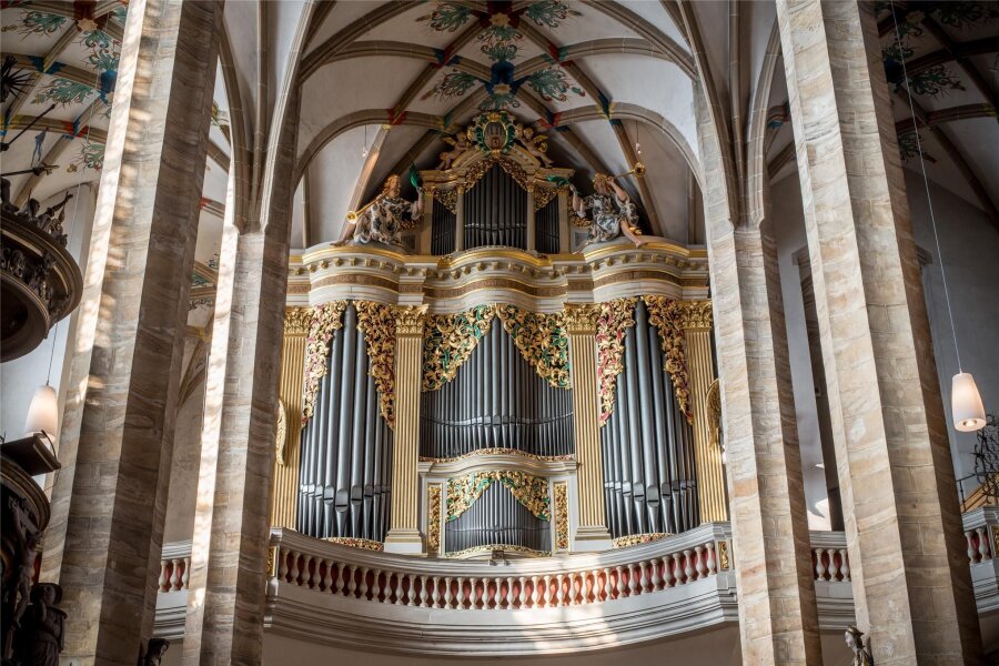 Im Freiberger Dom geht es mit Orgel und Trompete „Quer durch Europa“ - Die Orgelkonzerte im Freiberger Dom beginnen immer 19.30 Uhr.