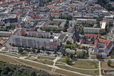 Image-Analyse: Wie denken Zwickauer über Zwickau – und wie Auswärtige? - Viele Zwickauer sehen die historische Altstadt zwar als Pfund an, mit dem die Kommune wuchern kann. Zugleich wünschen sie sich aber mehr Leben im Zentrum.
