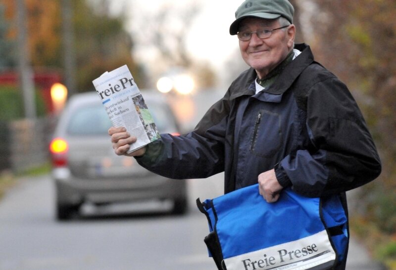 <p class="artikelinhalt">Als langjähriger Zusteller der "Freien Presse" verdient sich der 74-jährige Hartmut Linke über einen Minijob noch etwas zur Rente dazu. </p>
