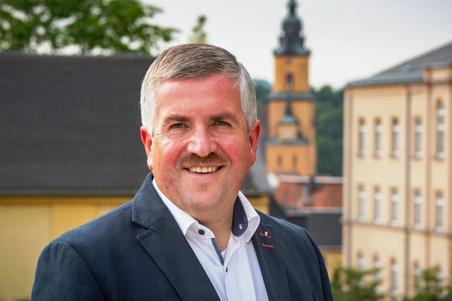Impftermine in Oederan: Bürgermeister Steffen Schneider ruft zum Impfen auf - Oederans Bürgermeister Steffen Schneider hat in einer Videobotschaft zum Impfen aufgerufen. 