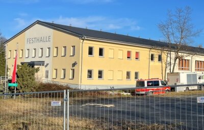 Die Festhalle in der Kreisstadt wird zum bislang einzigen Impfzentrum des Kreises umfunktioniert. 