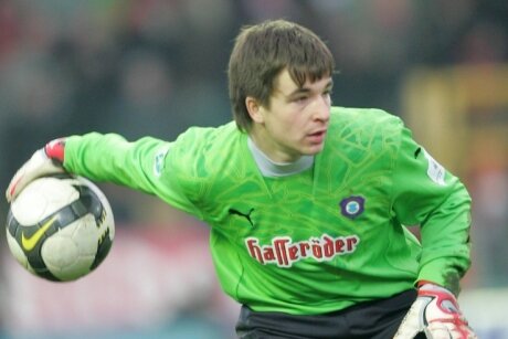 "In Aue gibt es nur eine Fußballlegende: Holger Erler" - Martin Männel kam im Sommer 2008 von Energie Cottbus zum FC Erzgebirge und wurde zur Nummer eins.