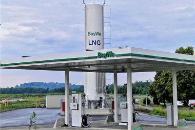 In Meerane öffnet erste LNG-Tankstelle im Landkreis Zwickau - In Meerane hat die Baywa AG die erste LNG-Tankstelle im Landkreis Zwickau eröffnet.