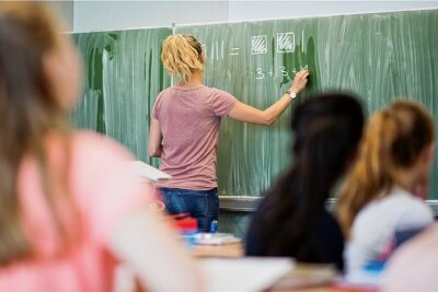 In welchen Branchen die Sachsen am meisten verdienen - In Sachsen zählen die Lehrerinnen und Lehrer zu den Topverdienern. 