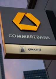 Inflation macht Erzgebirger offener für Geldanlagen - Die Commerzbank betreibt im Erzgebirge mehrere Filialen. Für das Jahr 2021 zog das Unternehmen nun Bilanz. 