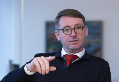 Innenminister Roland Wöller zu Corona-Protesten: Wir müssen mit einer weiteren Radikalisierung rechnen - Roland Wöller, sächsischer Innenminister