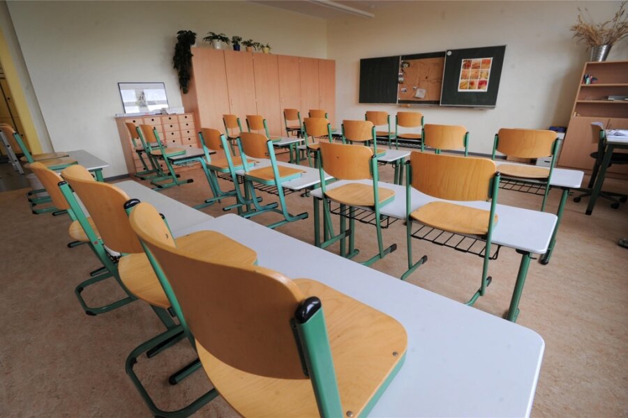 Integration ukrainischer Schüler: Stadt Chemnitz erteilt Forderung nach mehr Schulsozialarbeit Absage - Noch sind Ferien. Wenn aber in wenigen Tagen die Schule wieder beginnt, finden sich viele Schülerinnen und Schüler in neu zusammengestellten Klassen wieder.