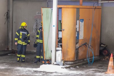 Intensives Wochenende für die Feuerwehr - Am Automaten einer Auto-Waschbox am es am Samstagnachmittag zu einer Rauchentwicklung. Die Feuerwehr Annaberg konnte einen Brand verhindern.