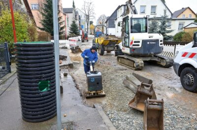 Internetausbau in Lichtenstein erst ab 2023 - Zumindest die Arbeiten im ersten Bauabschnitt Rödlitzer Straße werden bald fertig sein. Mit den Glasfaserkabeln aber dauert es noch. 