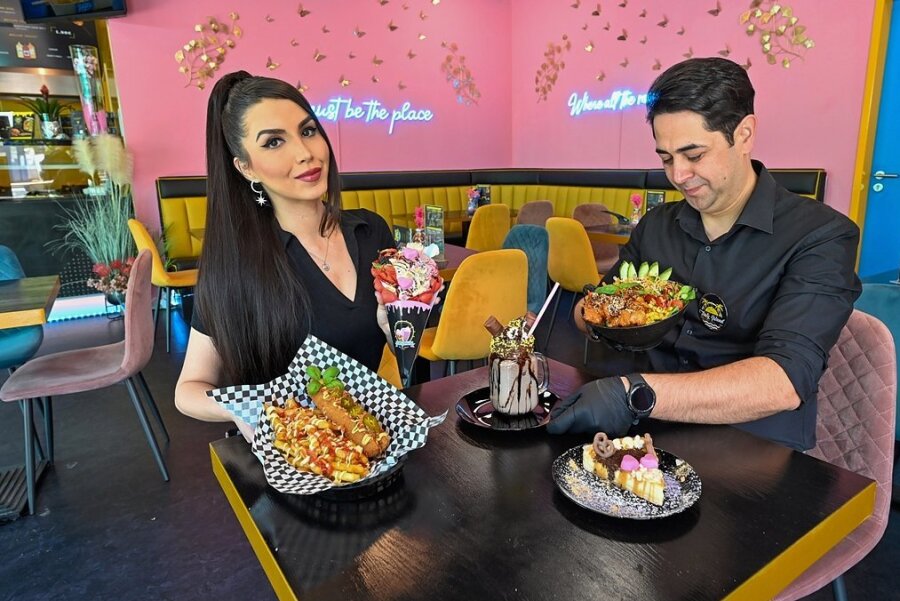 Nazanin Baba Khani hat an der Theaterstraße das Restaurant "Wowfullz / Tasty Island" eröffnet. Sie und Sasan Fatahi bieten Waffelkreationen und Streetfood-Speisen an. 