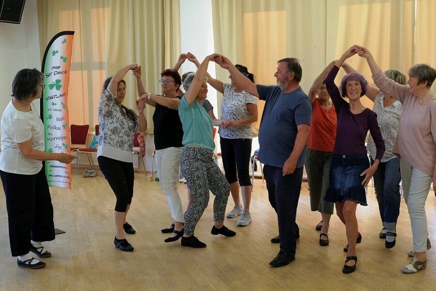 Training der Irish-Set-Dance-Gruppe im Neuberinhaus. Sie trifft sich in der Regel am Mittwochabend. 