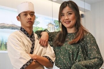 Duong Quoc Do und Amarbayasgalan von Strenge, genannt Aya, hoffen, bald Gäste in ihrem japanischen Restaurant begrüßen zu können. Derzeit gibt es alle Gerichte nur zum Abholen oder geliefert. 