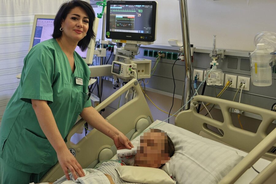 Jobturbo läuft langsam an: Anästhesieschwester Natalia hofft auf den Herbst - Natalia Shpylova arbeitet in zwei Schichten auf der internistischen Intensivstation als Hilfskraft.
