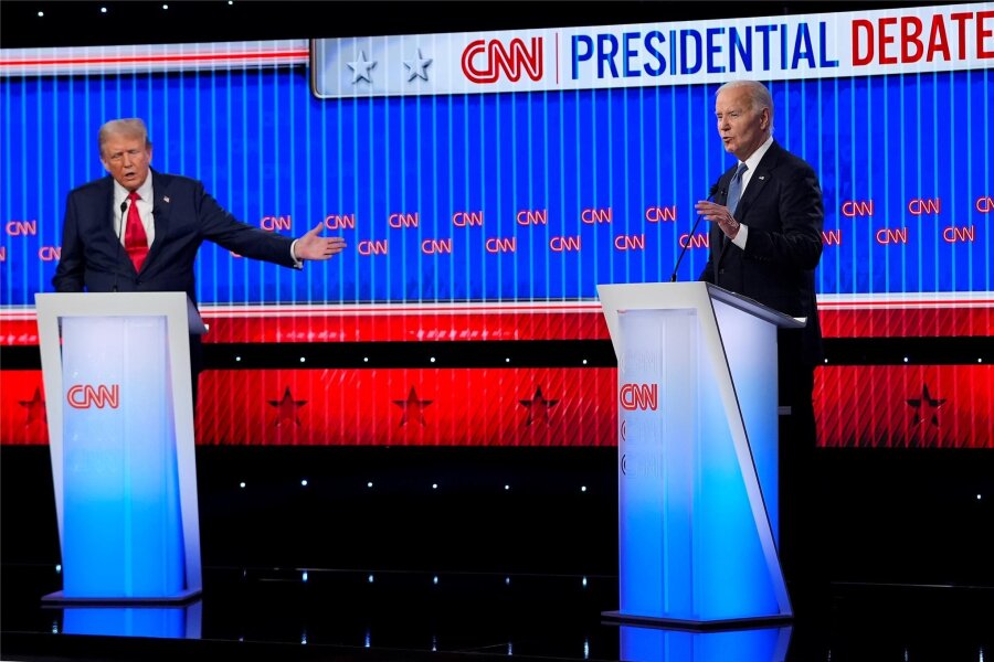 Joe Biden im TV-Duell gegen Donald Trump: Der wehrlose Boxer - US-Präsident Joe Biden (r) und der ehemalige US-Präsident Donald Trump nehmen an einer von CNN veranstalteten Präsidentschaftsdebatte teil.