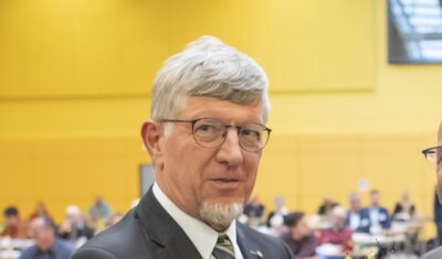 Jörg Höllmüller bleibt Vize-Landrat in Mittelsachsen - 