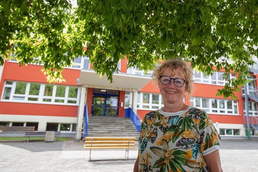 Jößnitzer Schulleiterin hört auf: Sie kennt jedes Kind mit Namen - Andrea Ott leitete seit dem Schuljahr 2007/2008 die Jößnitzer Grundschule. Vorher war sie in Neundorf, Mühltroff, Reuth und im Erzgebirge.