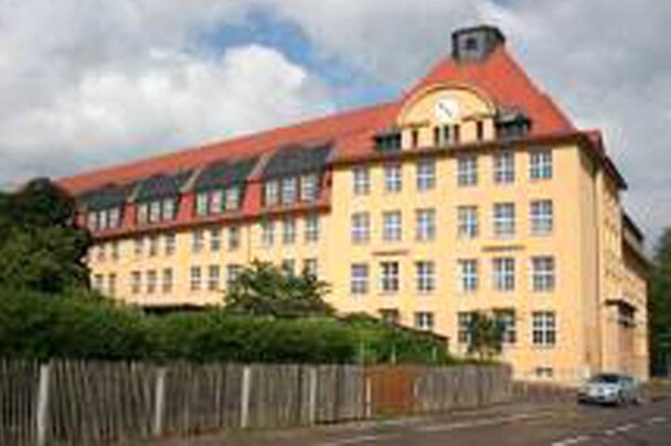 Johannes-Kepler-Gymnasium - 
