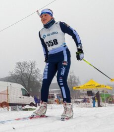 Jubel beim Jubiläumslauf - Landete zum Abschluss des 9-Kilometer-Laufs klassisch der Damen auf dem Silberrang: Marie Meischner vom SC Norweger Annaberg.