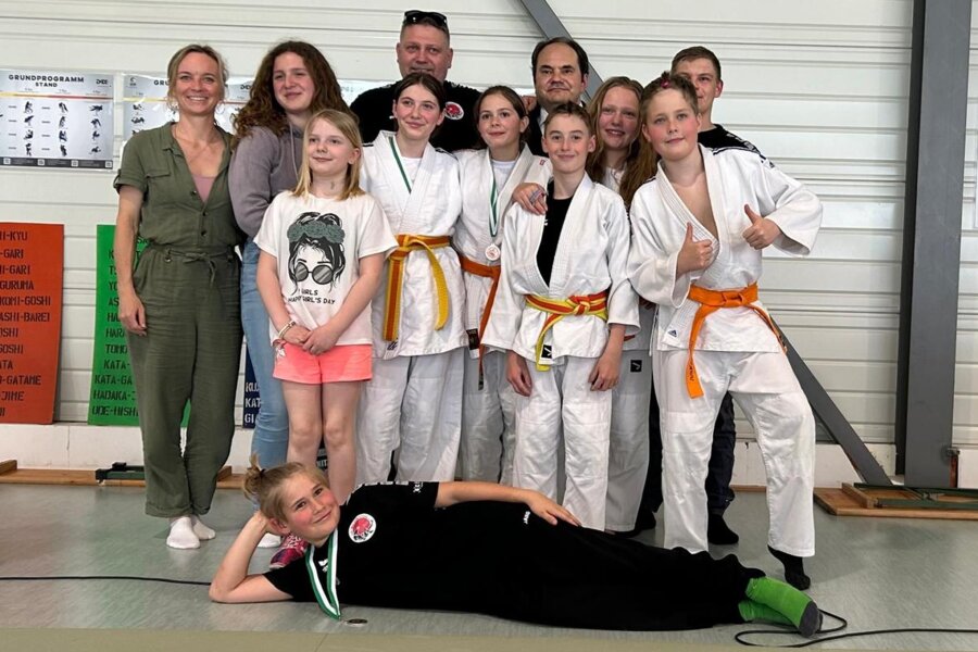 Judoka aus Schlettau sind nicht zu bremsen - Ein Teil der erfolgreichen Judoka des TSV Schlettau.