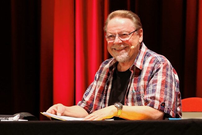Jürgen von der Lippe gastiert in Aue mit platten Sprüchen und