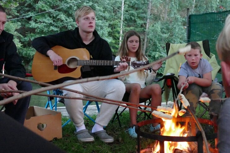 Jugend genießt Sommercamp - 