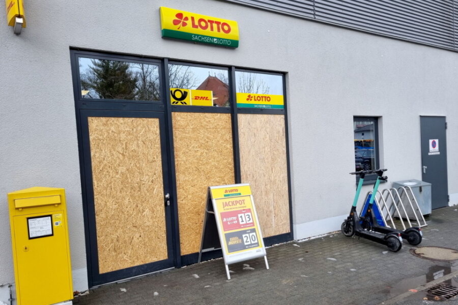 Jugendliche schlagen Scheiben von Lotto-Geschäft in Altendorf ein - 