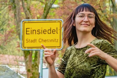 Jung, grün, Einsiedel: Wie sich die einzige Frau in einem Chemnitzer Ortschaftsrat für Flüchtlinge stark macht - Jennifer Petzl in Einsiedel. Die Grünen-Ortschaftsrätin sagt: "Wir kommen sehr gut damit klar, dass hier neue Leute wohnen." 