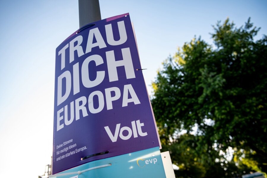 Jung und für Europa: Das steckt hinter Volt - "Trau dich Europa": Ein Wahlplakat der Partei "Volt".