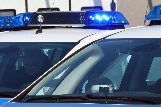 Junger Simson-Fahrer nach wilder Flucht erwischt - Eine Verfolgungsjagd mit der Polizei hat sich in Marienberg ein Mopedfahrer geliefert. 