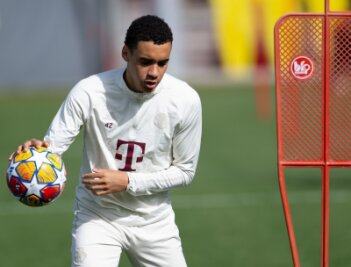 Jungstar-Duell: Musiala soll Kumpel Bellingham ausstechen - Jamal Musiala beim Abschlusstraining des FC Bayern.