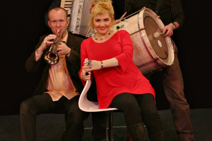 Birgit Schaller mit ihren Musikern Christoph Herrmann, Thomas Wand und Sascha Mock (von links).