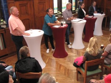Kandidaten entwickeln Ideen für sauberes Geringswalde - Stellten sich den Fragen des Publikums (v. l.): Thomas Arnold, David Rausch, Falk Horn, Sandra Fischer und René Naumann. 