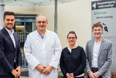 Kay Lange wird neuer Ärztlicher Direktor der Helios-Klinik in Leisnig - Die Klinikleitung: Julian Zimmer (Geschäftsführer), Kay Lange, Uta Reichel (Pflege) und Till Sander (Kaufmännischer Leiter) (v. l.).