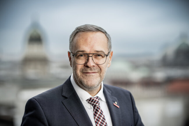 Kein Aufschwung in Sicht: Hohe Energie- und Rohstoffpreise hemmen Sachsens Handwerker - Jörg Dittrich - Handwerkspräsident