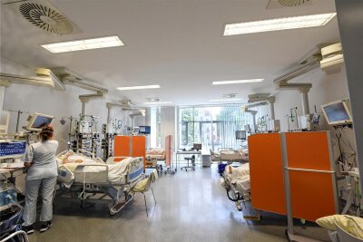 Kein Geld mehr für Investitionen: Sachsens Kliniken in schwieriger Lage - Intensivtherapie-Station (ITS) im Leipziger Klinikum St. Georg.