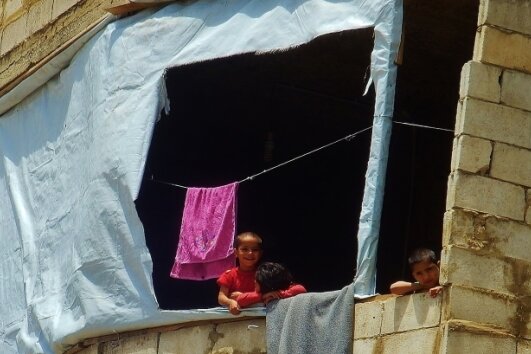 Kein schöner Land - 17 Familien hausen in den oberen drei Etagen ihres Hauses in Baabda.