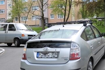 Kein Verkehrsspiegel für Kreuzung geplant - Streitpunkt: Kreuzung im Wohngebiet "Am Sattelgut". 