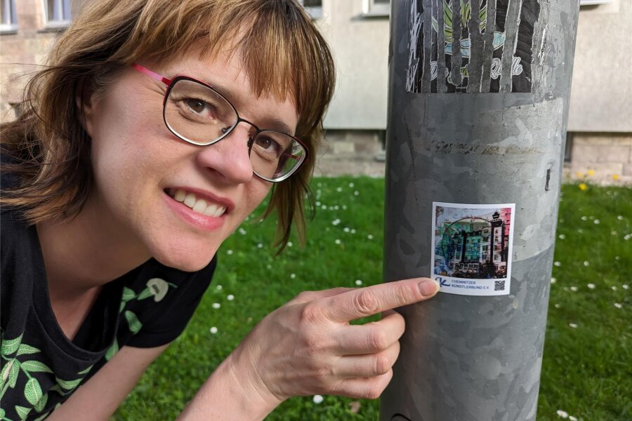 Keine Blumen, keine Sticker: Chemnitzer Künstlerbund macht mit besonderer Aktion auf die Kulturhauptstadt aufmerksam - Peggy Albrecht gehört zu den Gestalterinnen der ersten Ausgabe von Magneten.