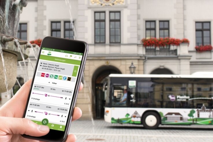 Keine Garantie mehr für Gruppenfahrten - Fahrscheinautomat für die Hosentasche und nützlicher Begleiter für Nutzer von Bussen und Bahnen im Vogtland: Der Verkehrsverbund rät zur Nutzung seiner App VVV mobil. Auch das 9-Euro-Ticket ist darüber erhältlich.