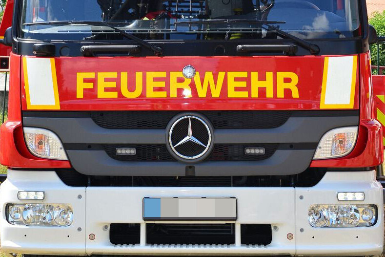 Kellerbrand in Oederan sorgt für Großaufgebot der Feuerwehr - 